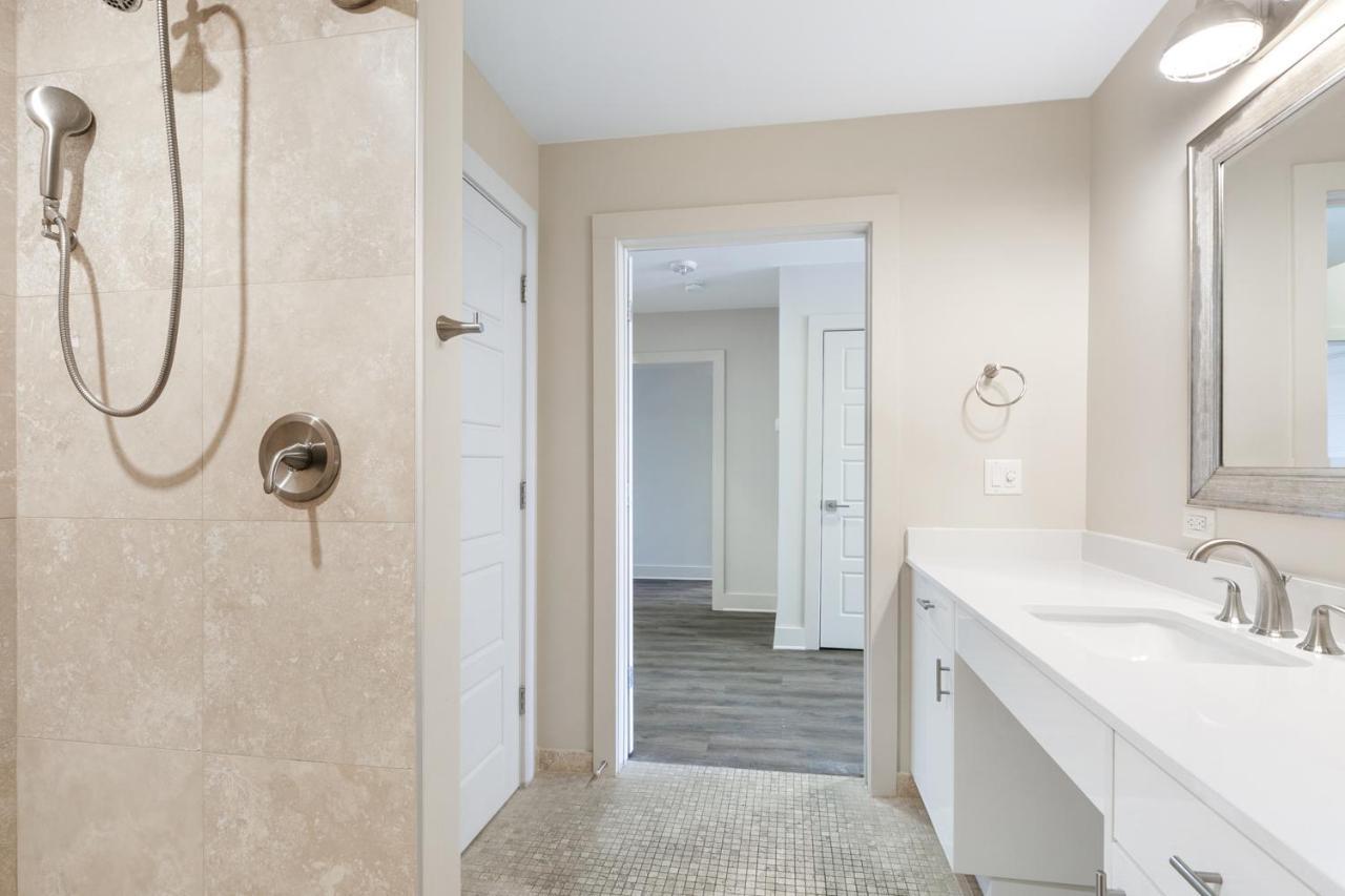 Spacious 4B Oasis Steps From French Quarter - Your Nola Dream Awaits! ニューオーリンズ エクステリア 写真
